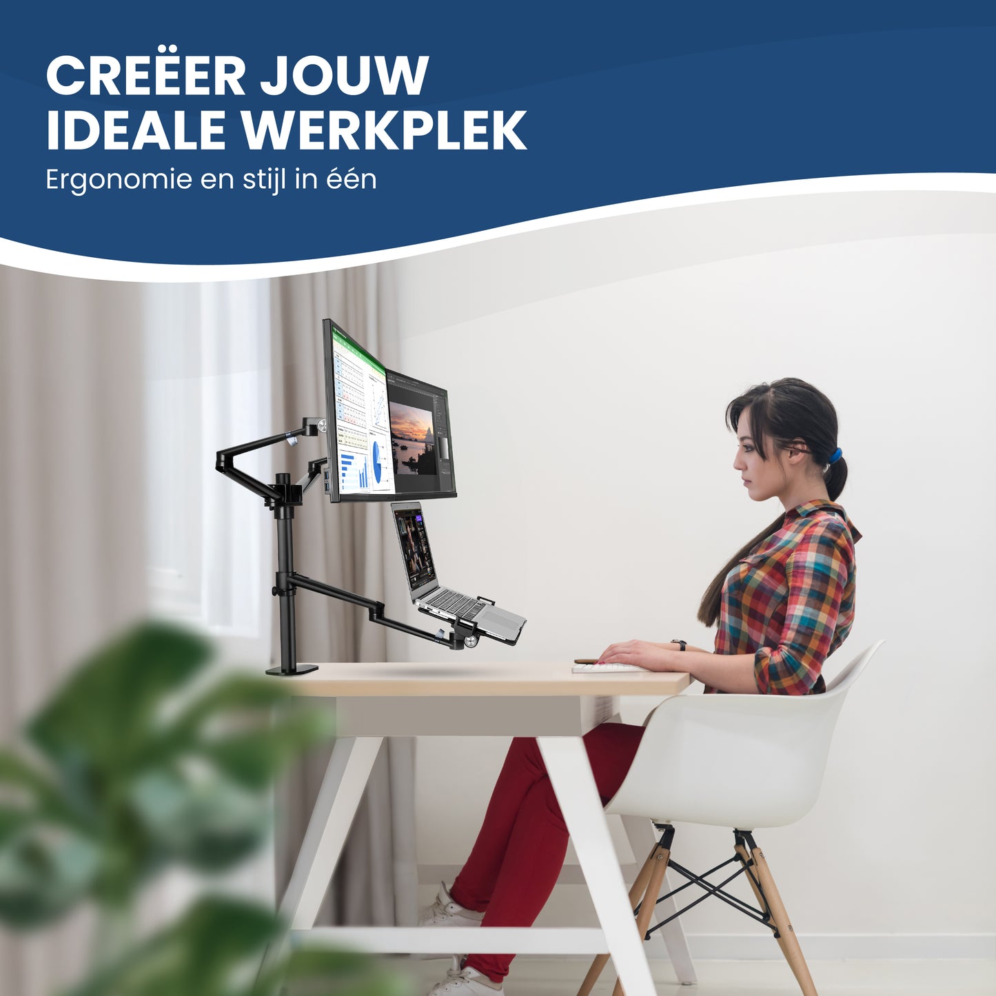 TTD® Monitor Arm 2 Schermen & Laptop - Monitor Arm 3 Schermen - Monitor Arm voor 2 Beeldschermen en 1 Laptop - Volledig Roteerbaar en in Hoogte Verstelbaar - 9 kg per Arm - Monitor Beugel - Zwart - Aluminium - Laptop Standaard Verstelbaar