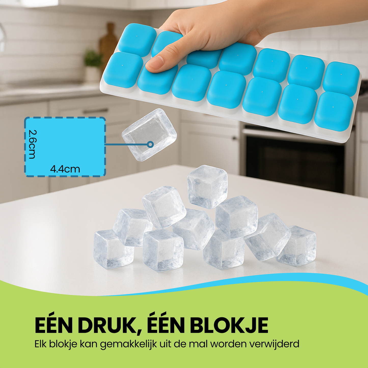 TTD® Siliconen IJsblokjesvorm met Deksel - Set van 4 - 14 x 4 IJsblokjes - Stapelbaar - BPA Vrij - IJsblokjes Zijn Makkelijk uit te Drukken